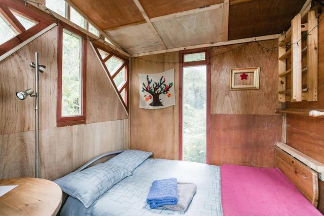 The Treehut At The Rabbithole, Upper Hutt Hotel Akatarawa Exterior photo